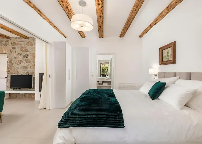 With A Parking Space - 23879 Apartment