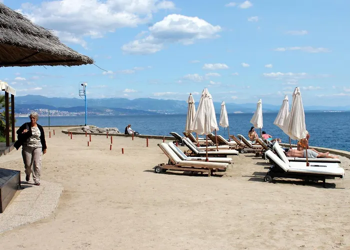 With Parking Space - 23879 Οπατία